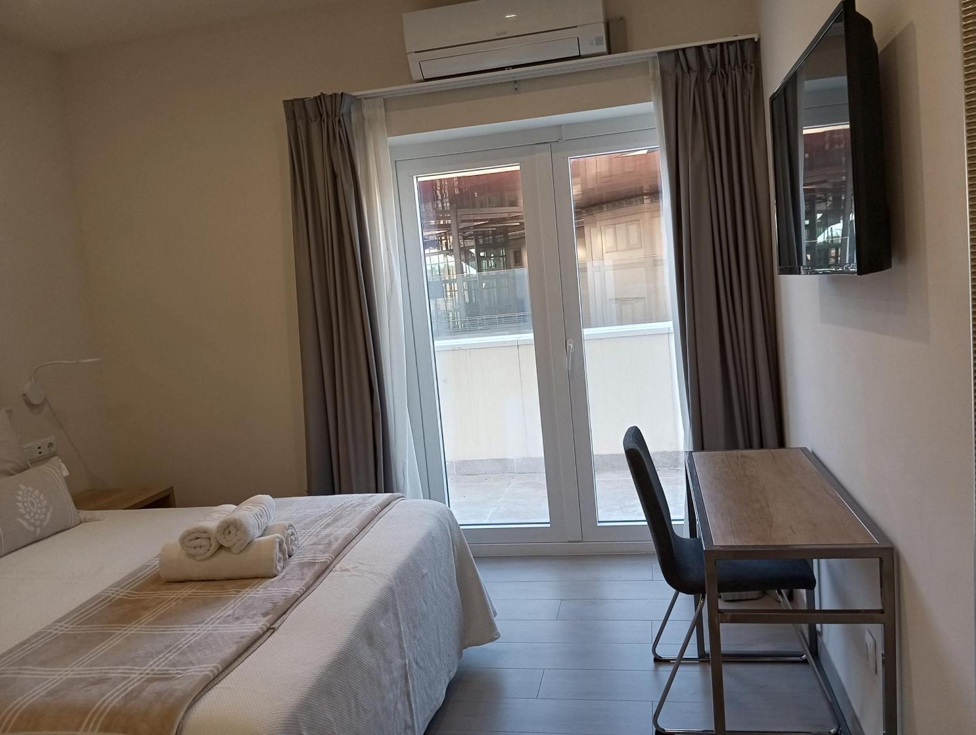 Hostal La Estacion Terrazas Madrid Exterior photo